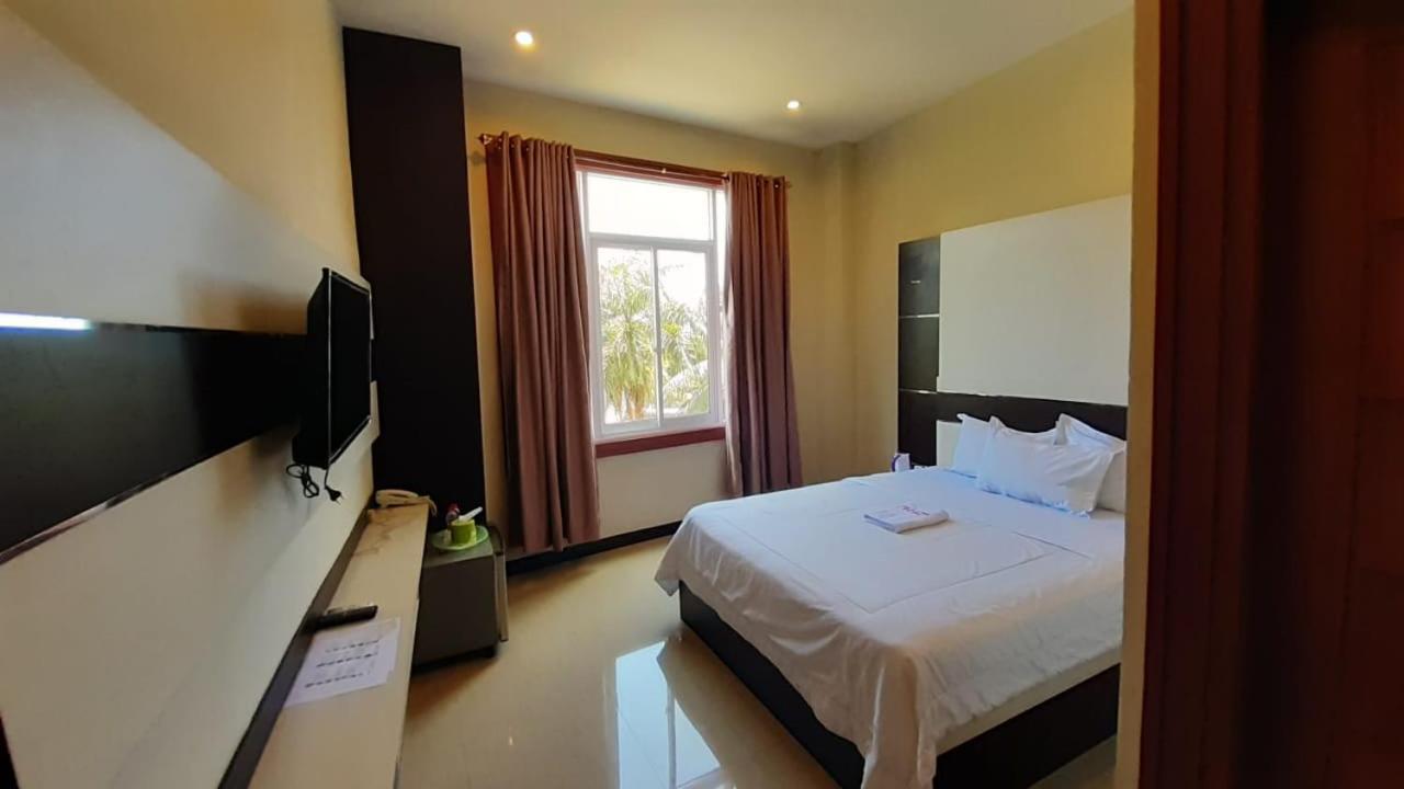 Galaxy Inn Baubau Εξωτερικό φωτογραφία