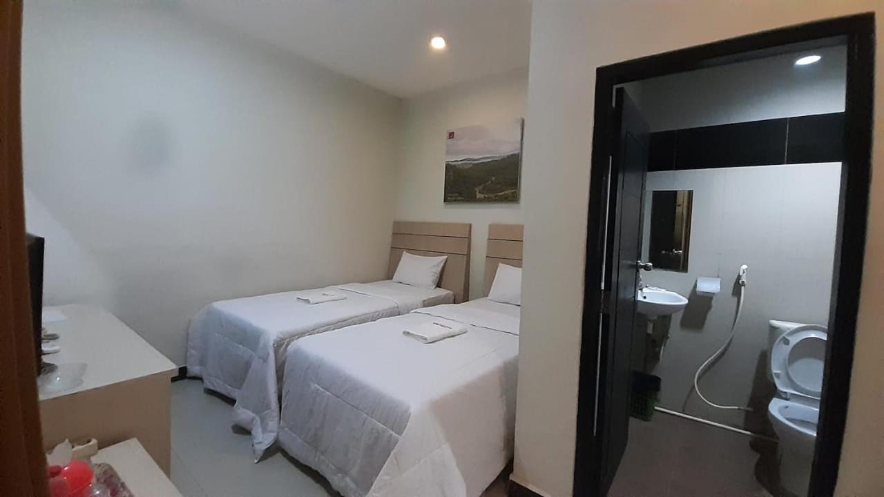 Galaxy Inn Baubau Εξωτερικό φωτογραφία