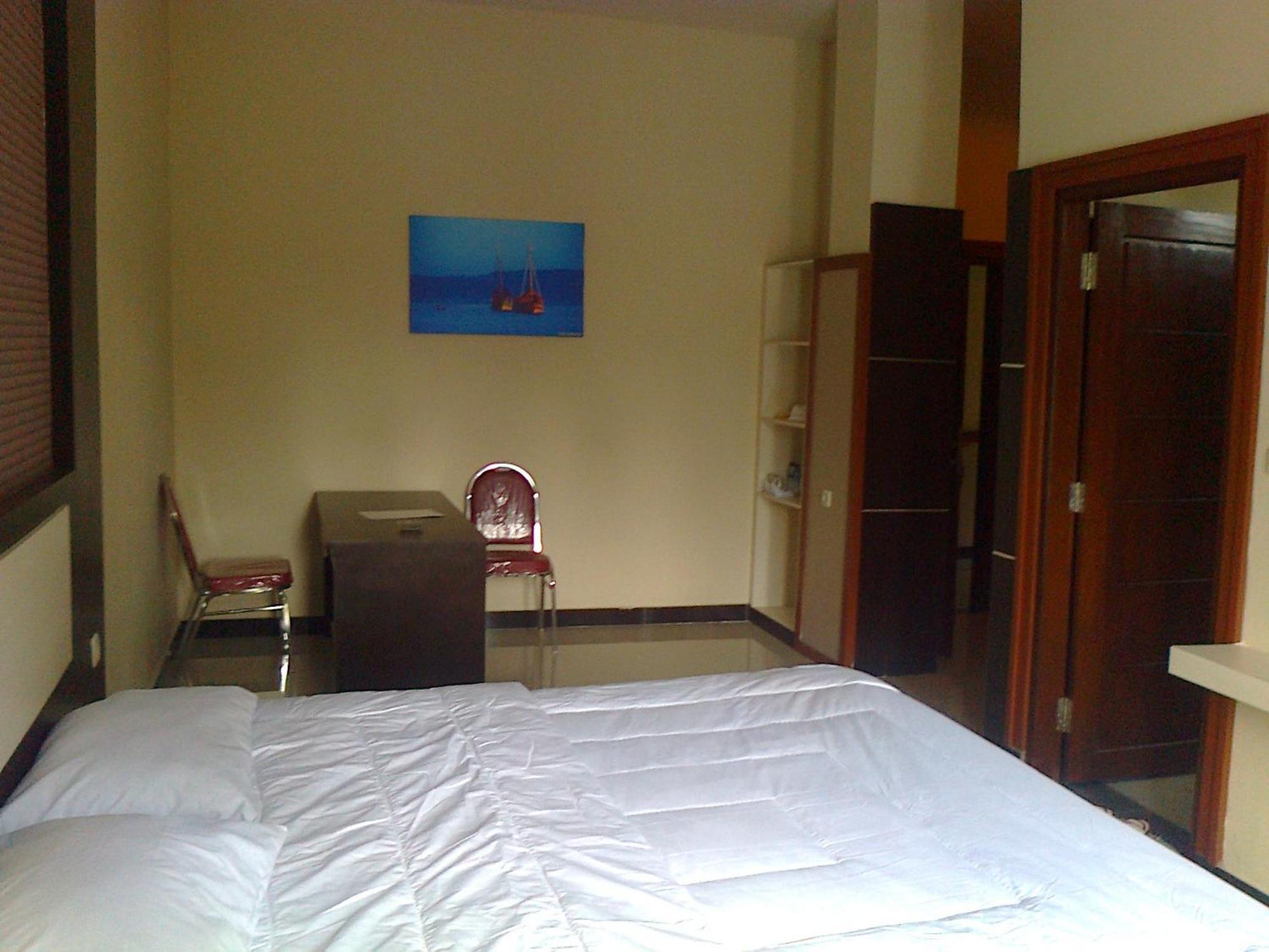 Galaxy Inn Baubau Εξωτερικό φωτογραφία
